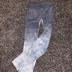Women’s Gray and Blue Lululemon leggings